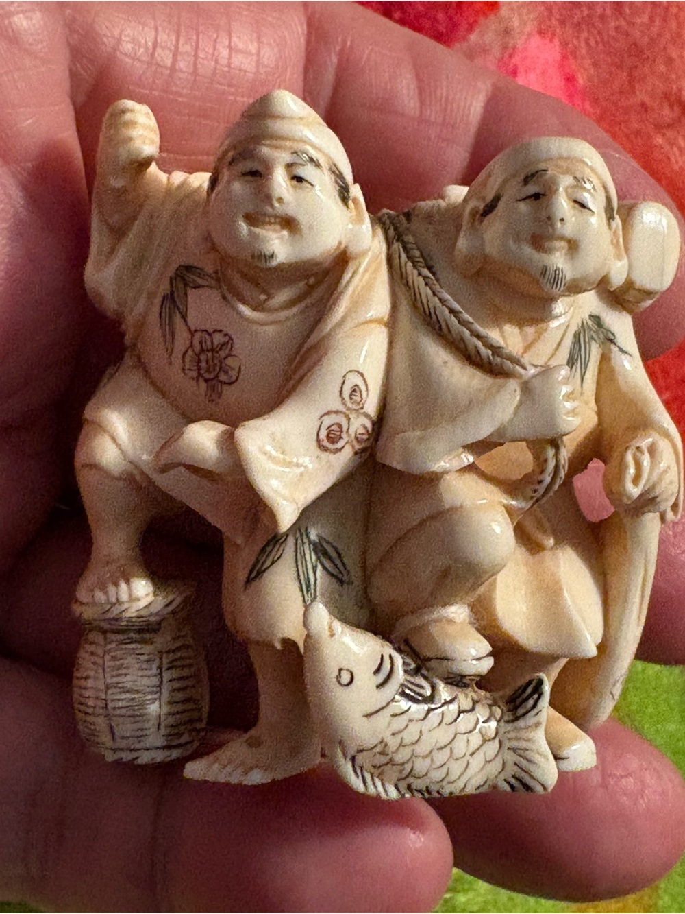 Vintage ivory or bone Fishermen Figurine - Decorative Home Accent - Picture 2 of 11